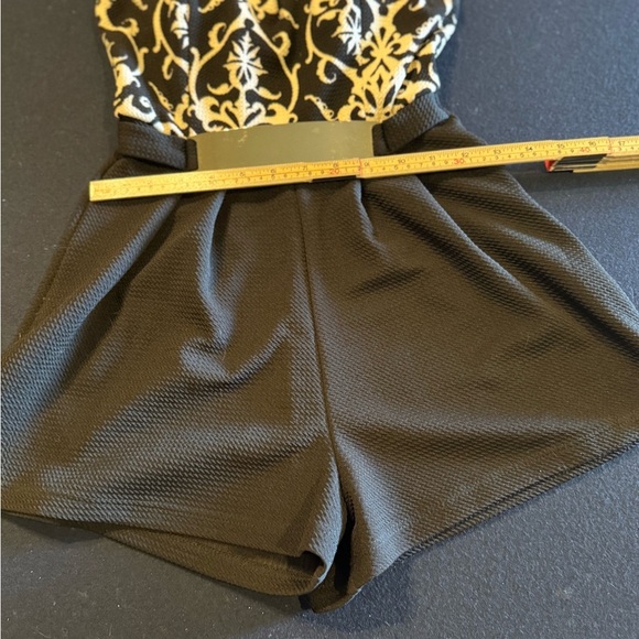 PAPAYA Elegant Black and Gold Women Romper Sz S - Picture 2 of 9